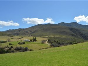 16000 ha Farm in Uniondale