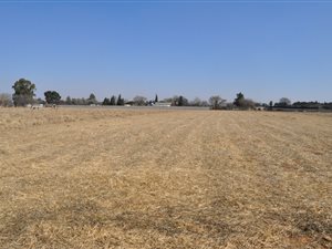 5.1 ha Land available in Homelands