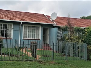 2 Bed House in Roodepoort West