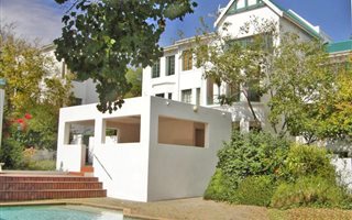 2 Bedroom Apartment in Dunkeld