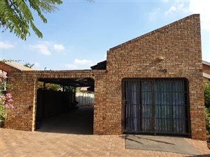 3 Bed House in Rustenburg Central