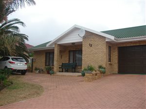 2 Bed House in Hartenbos Heuwels