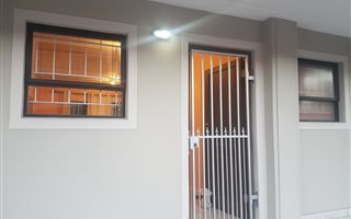 2 Bedroom Apartment in Grassy Park