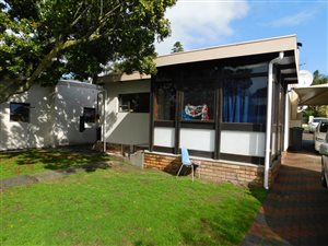 4 Bed House in Vredenberg