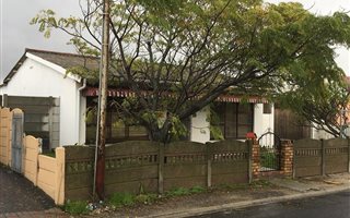4 Bedroom House in Lansdowne