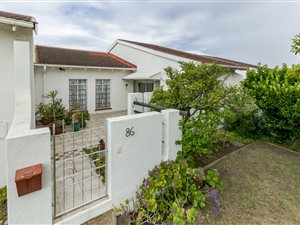 3 Bedroom Townhouse in Morningside