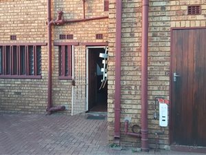 3 Bed Townhouse in Vanderbijlpark CE2