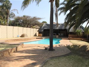 5 Bed House in Florida Hills