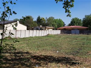 1000 m² Land available in Ncandu Park