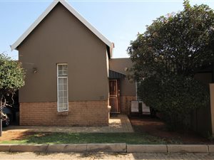 2 Bed Apartment in Radiokop