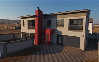 500 m² Land available in Magalieskruin