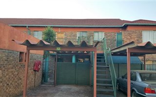 2 Bedroom Townhouse in Gezina