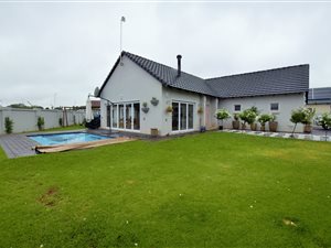 3 Bed House in Wierda Crest Estate