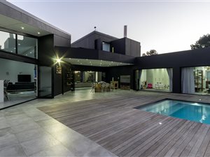 4 Bed House in Vygeboom