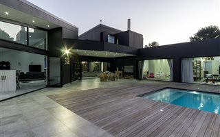 4 Bedroom House in Vygeboom