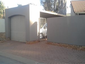 2 Bed House in Doornpoort and surrounds