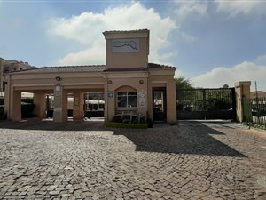 2 Bed Apartment in Northcliff