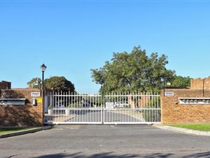 4 Bed Cluster in Durbanville Central