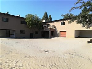 7 Bed Apartment in Buccleuch