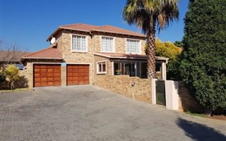 3 Bedroom Cluster in Kyalami Hills