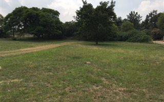 2.3 ha Land available in Crowthorne
