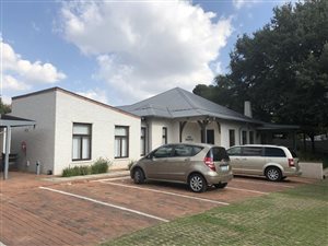 640 m² Office Space in Parktown