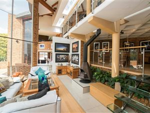 4 Bed House in Waterkloof Park