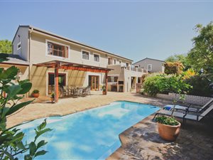 5 Bed House in Natures Valley