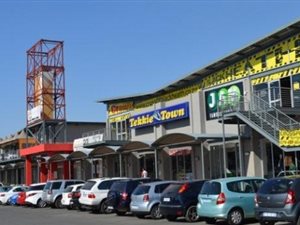 380 m² Retail Space in Blackheath
