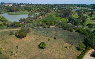1.1 ha Land available in Beaulieu