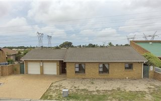 4 Bedroom House in Monte Vista