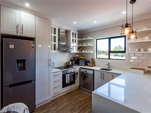 2 Bed Apartment in Gillitts