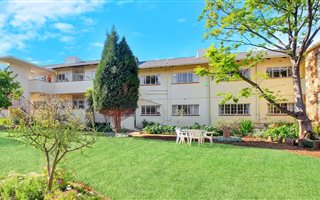 2 Bedroom Apartment in Victory Park