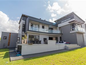 3 Bed House in Copperleaf
