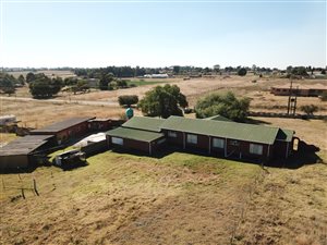 1.7 ha Farm in Hillside AH