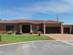 4 Bed House in Rouxville