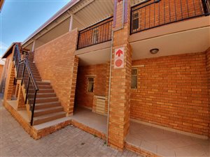 2 Bed Apartment in Elarduspark
