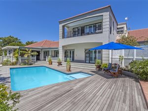 4 Bed House in La Concorde
