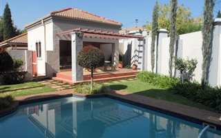 2 Bedroom Apartment in Melrose North