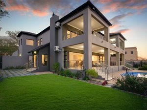 4 Bed House in Carlswald North Estate