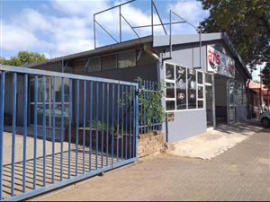 1736 m² Commercial space in Bethlehem Central