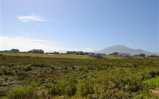 748 m² Land available in Blue Mountain Village