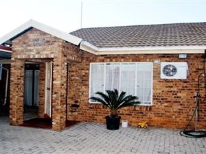 3 Bed House in Randpoort