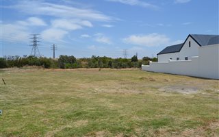 648 m² Land available in Croydon Olive Estate