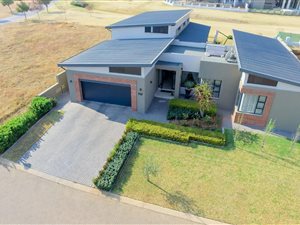 3 Bed House in Copperleaf