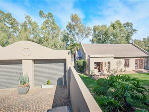 3 Bed Cluster in Douglasdale