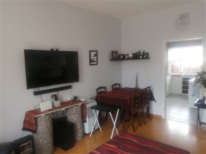2 Bed Flat in Springs Central