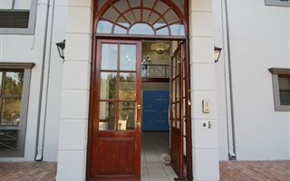 200.589996337891 m² Office Space in Douglasdale