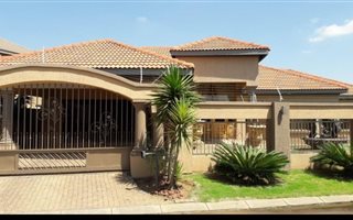 3 Bedroom House in Vanderbijlpark SE8