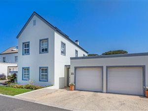 3 Bed House in Dennegeur